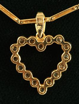 HALSBAND med HÄNGE, 18K guld, samt små diamanter tot ca 0,57ct.