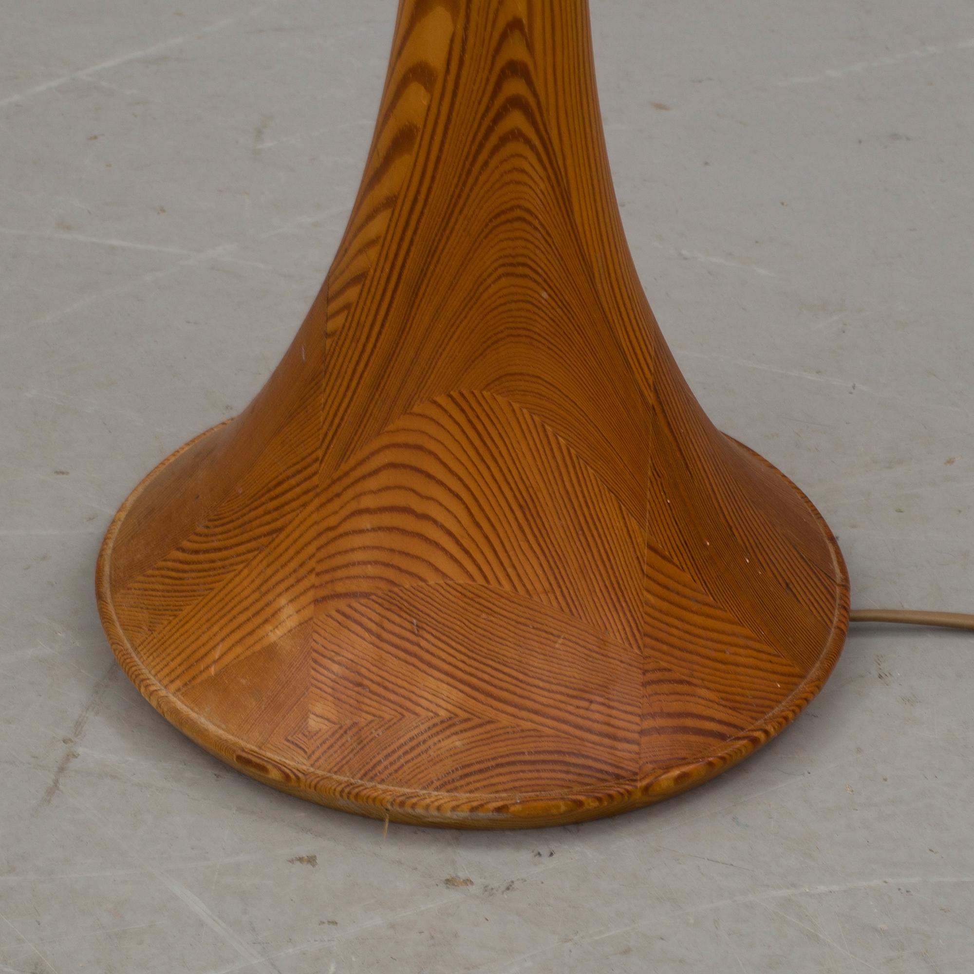 GOLVLAMPA, AB Stilarmatur, Tranås, 1900-talets mitt.