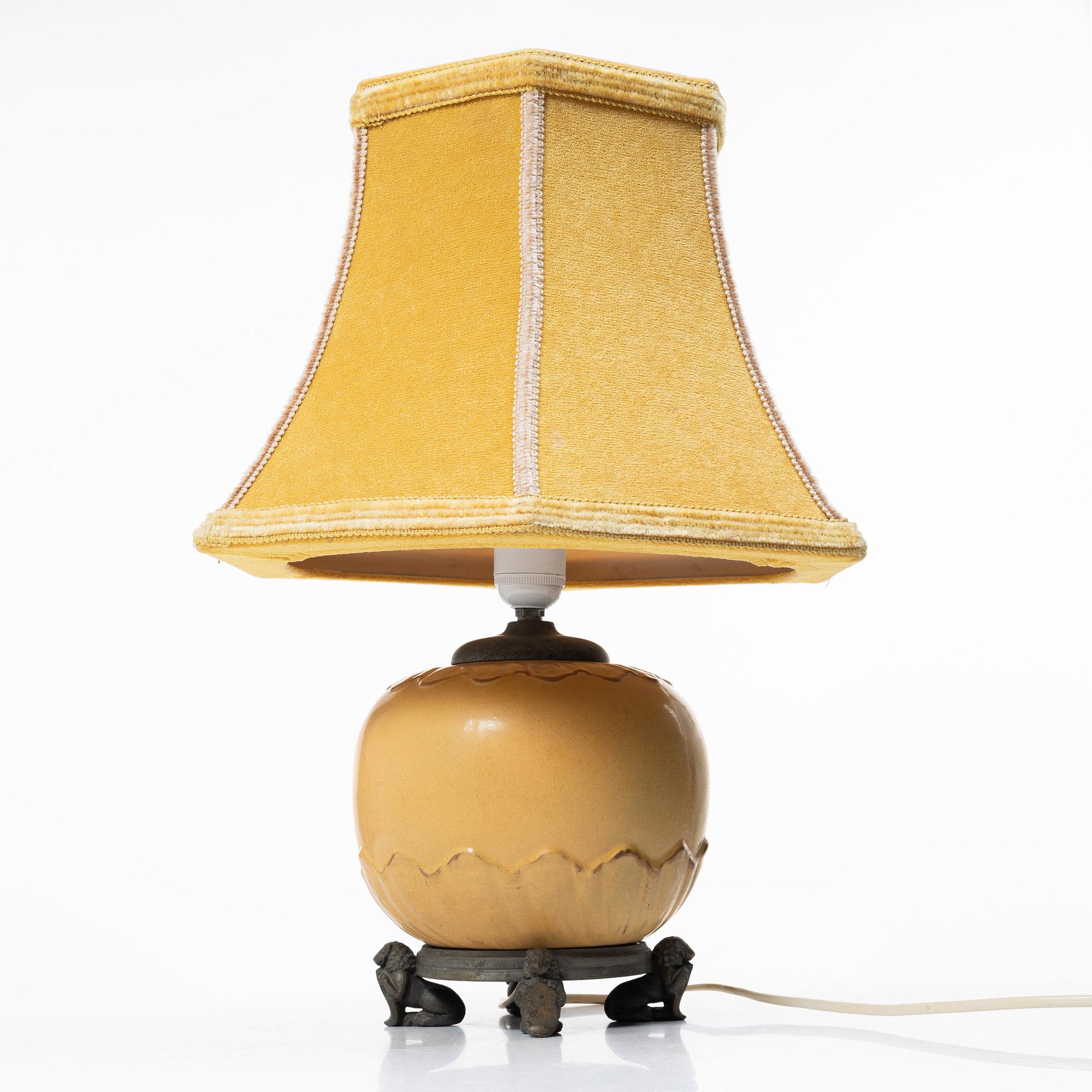 Bordslampa, 1900-talets första hälft.