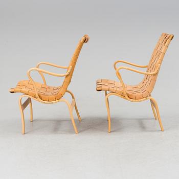 BRUNO MATHSSON, karmstolar, ett par, "Eva", Firma Karl Mathsson, Värnamo, 1976.