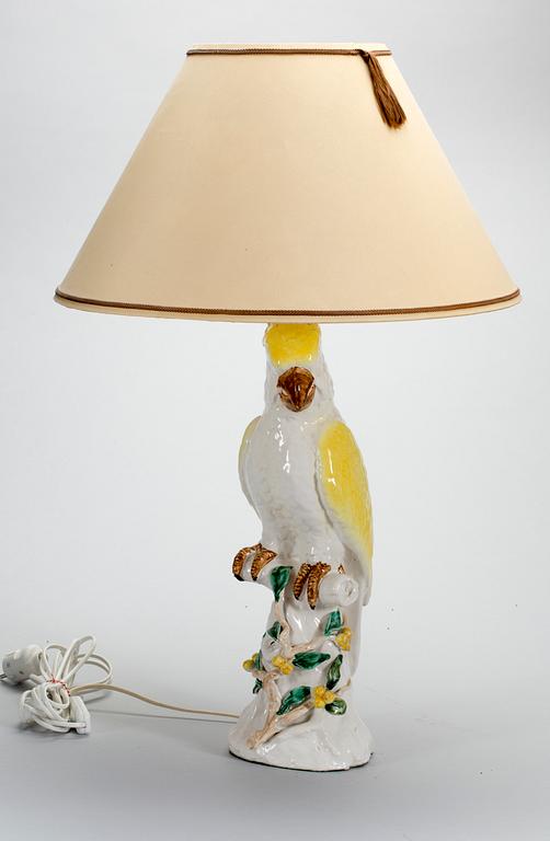 BORDSLAMPA, porslin.