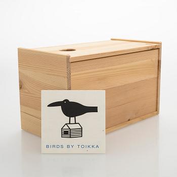 Oiva Toikka, an annual bird 2003, signed O. Toikka Nuutajärvi 2003.