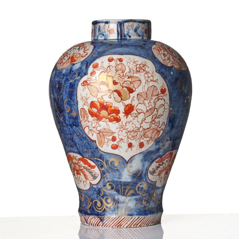 Prakturna, porslin, Japan (Meiji 1868-1912).