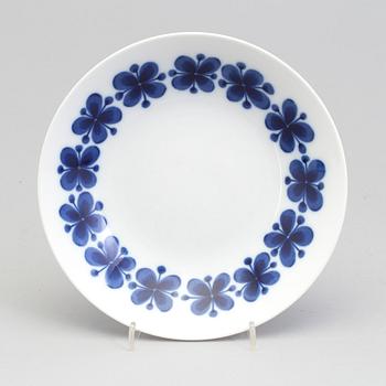 MARIANNE WESTMAN, servisdelar, ca 45 st, porslin, "Mon Amie", Rörstrand.