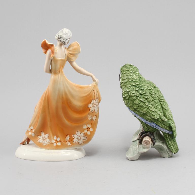 FIGURINER, 2 st, porslin, Goebel, omkring 1900-talets mitt respektive 1900-talets andra hälft.