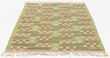 Ulla Brandt, matta, rölakan, sign UB,  1900-talets andra hälft. Ca 205 x 130 cm.