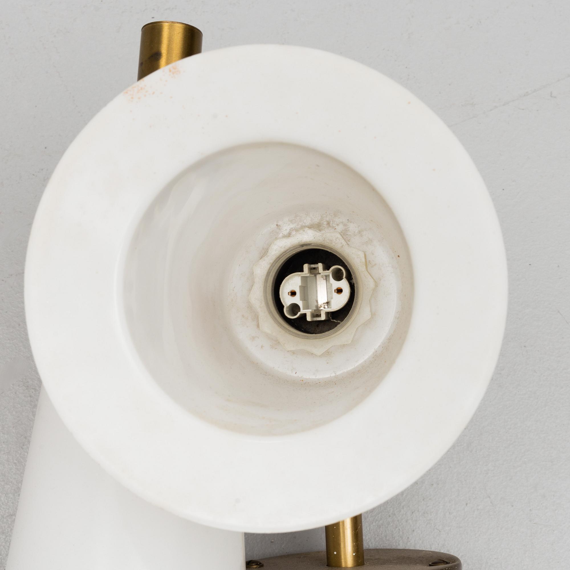 UNO & ÖSTEN KRISTIANSSON, a pair of brass wall light from Luxus.