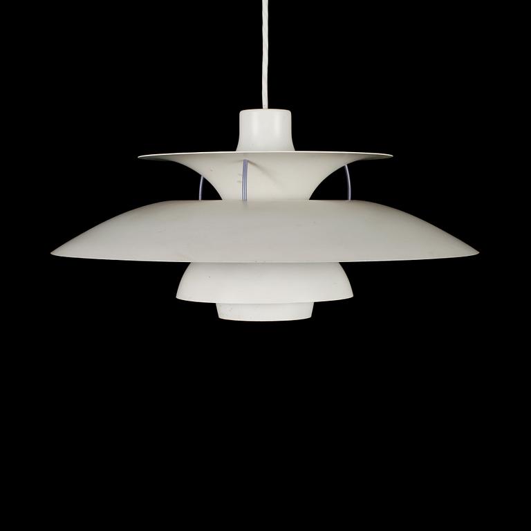 TAKLAMPA, "PH 5", Poul Henningsen, Louis Poulsen, Danmark, 1900-talets andra hälft, höjd ca 30 cm.