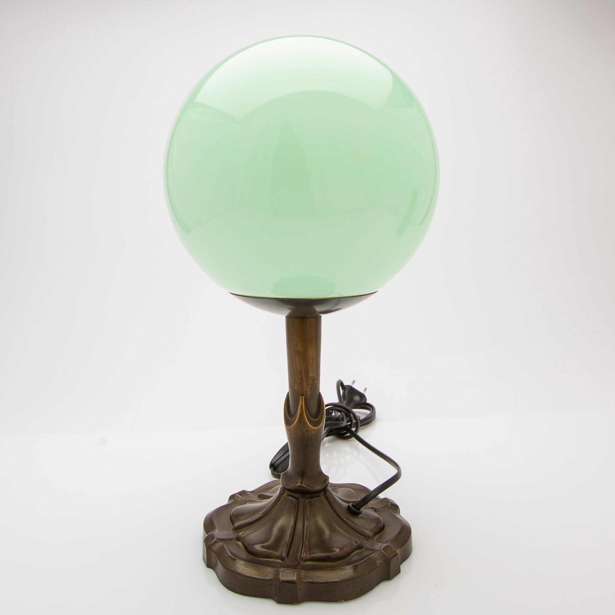 Table lamp, first half of the 20th century.