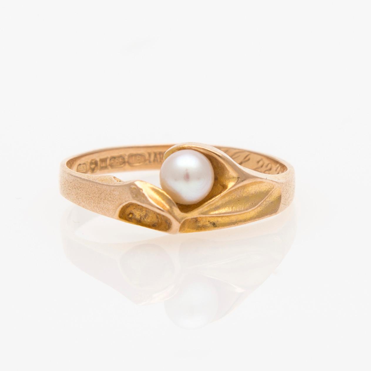RING, Lapponia, odlad pärla, 14K guld.