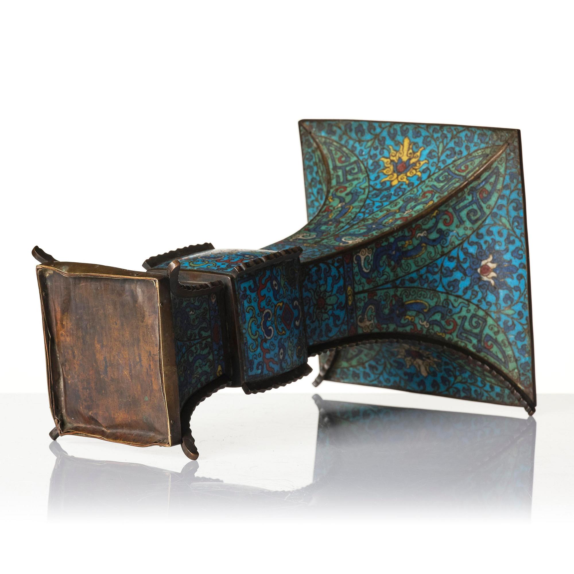 An archaistic cloisonné enamel vase, Gu, late Ming dynasty (1368-1644).