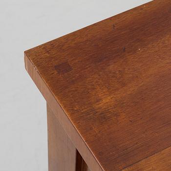 Byrå, sengustaviansk, sent 1700-tal.