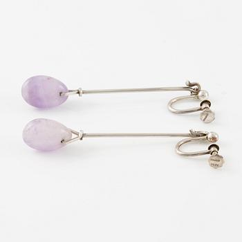 Vivianna Torun Bülow-Hübe, a pair of earrings, sterling silver with amethyst, for Georg Jensen.
