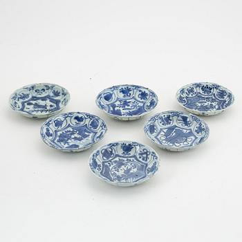 A set of six blue and white dishes, Ming dynasty (1368-1644).