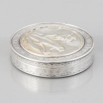 A Russian early 19th Century silver-box, mark of Vasili Popov (1816-1840), Moscow.