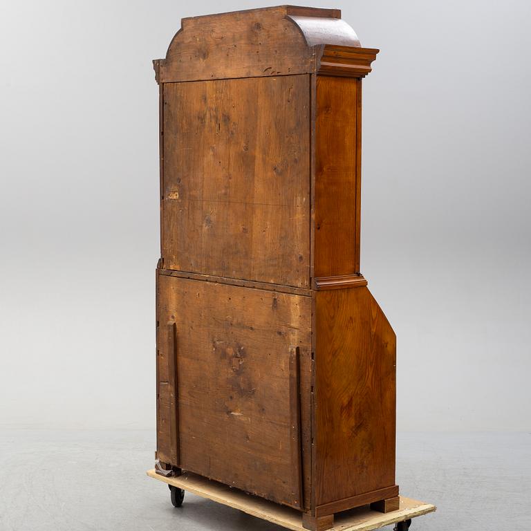 An 18th century cabinet.