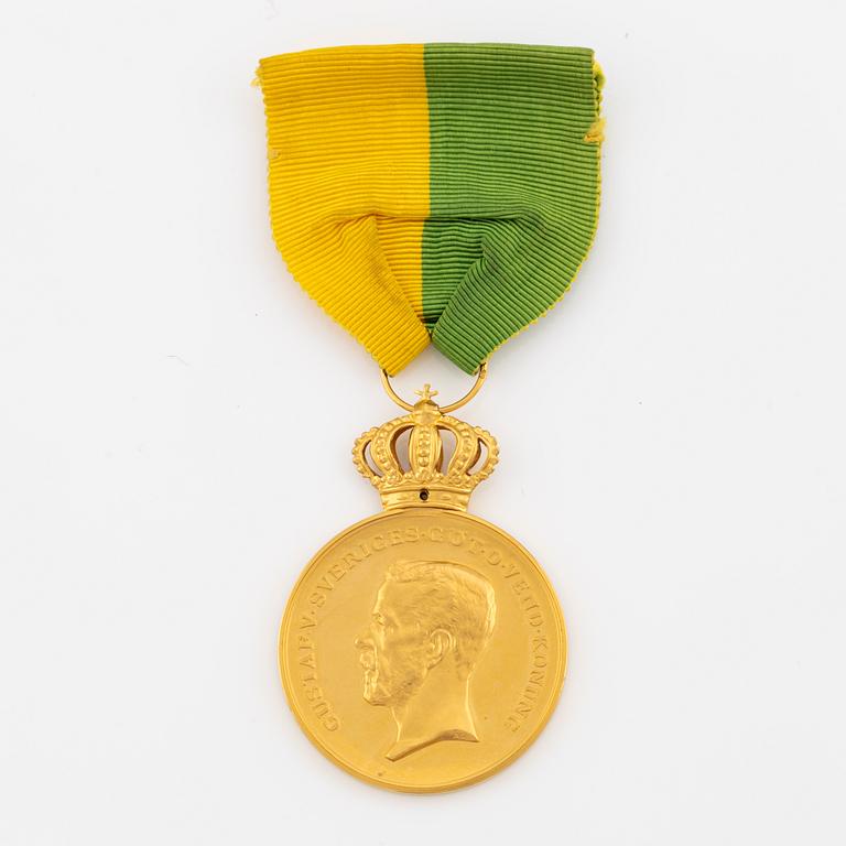 Medalj, 18K guld, Kungliga Patriotiska Sällskapet 1951.