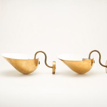 Carl-Axel Acking, vägglampetter, ett par, modell "5019", Bröderna Malmströms Metallvarufabrik, 1940-50-tal.