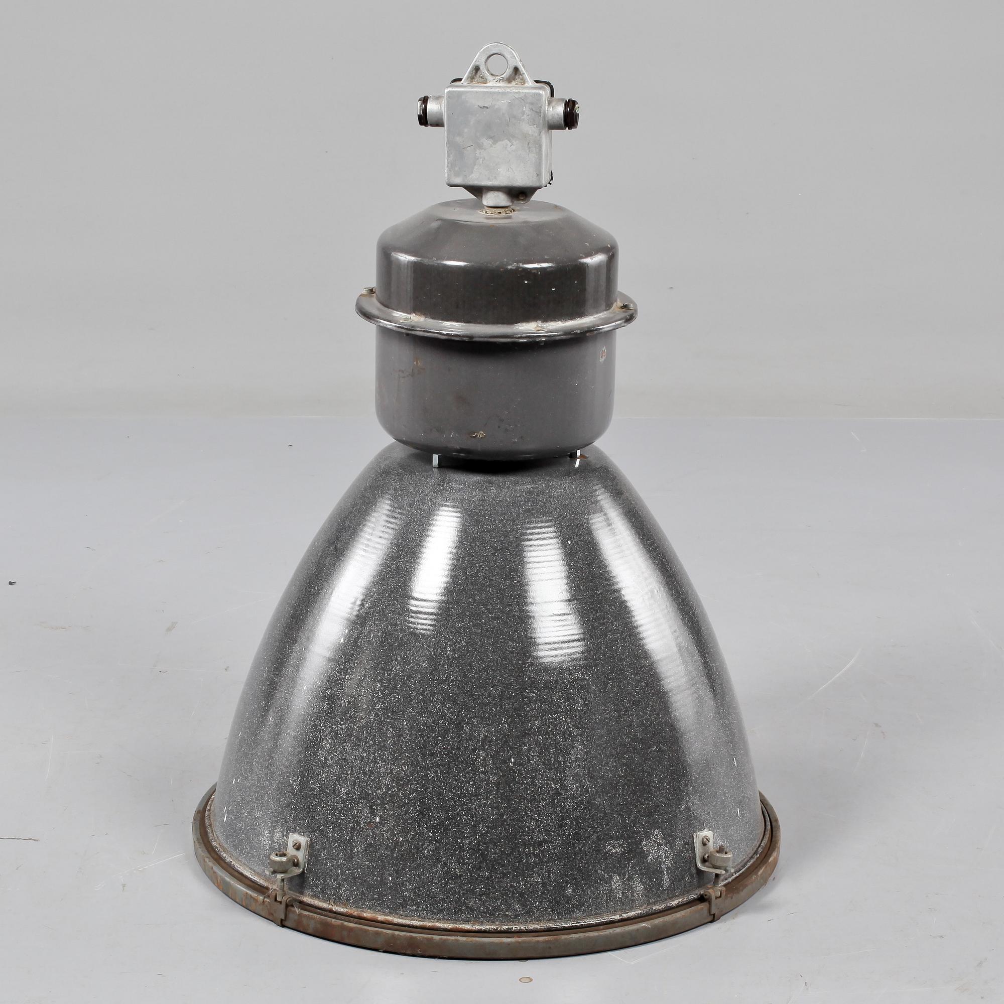 INDUSTRILAMPA, 1900-talets fjärde kvartal.