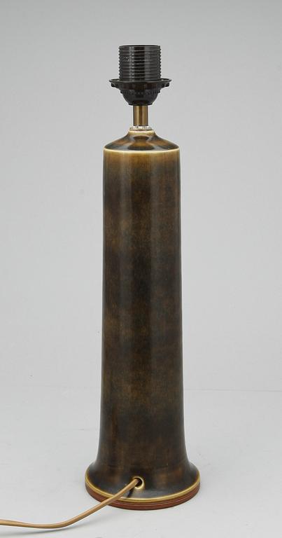 LAMPFOT, stengods, Berndt Friberg, sign o märkt med studiohanden.