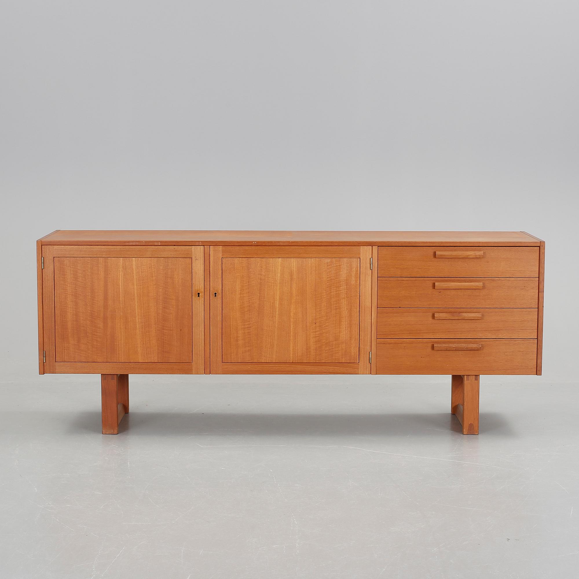 SIDEBOARD, teak, "Domi Monté", Nils Jonsson, Troeds, 1900-talets andra hälft.