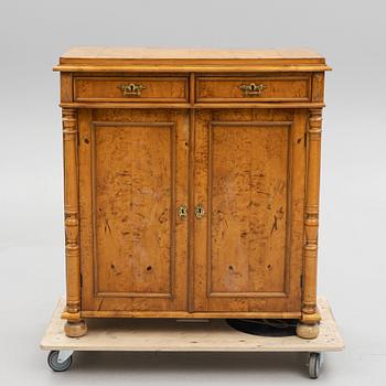 Skänk, nyrenässans, sent 1800-tal.