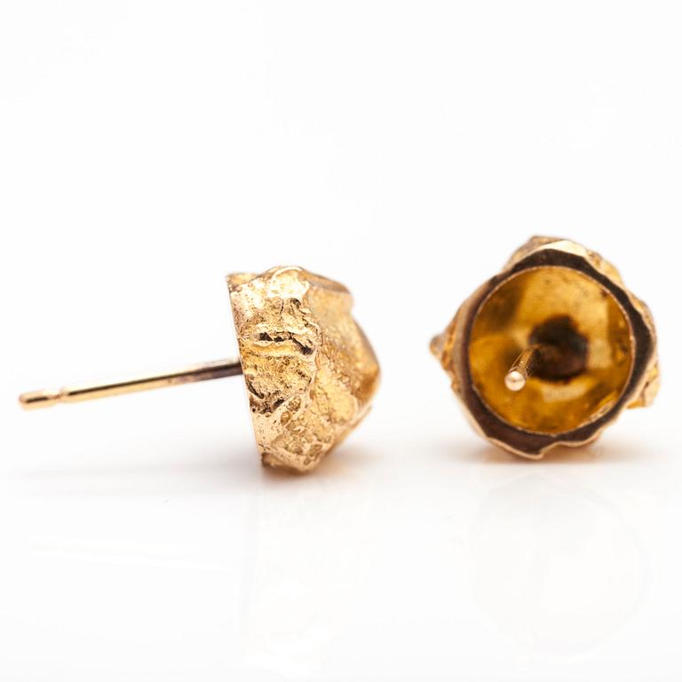 BJÖRN WECKSTRÖM, A pair of 14K gold earrings "Nugget". Lapponia.