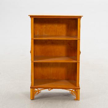 Shelf around 1900.