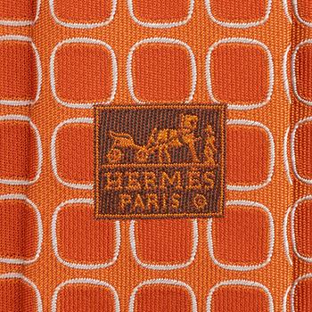 Hermès, 3 silk ties.