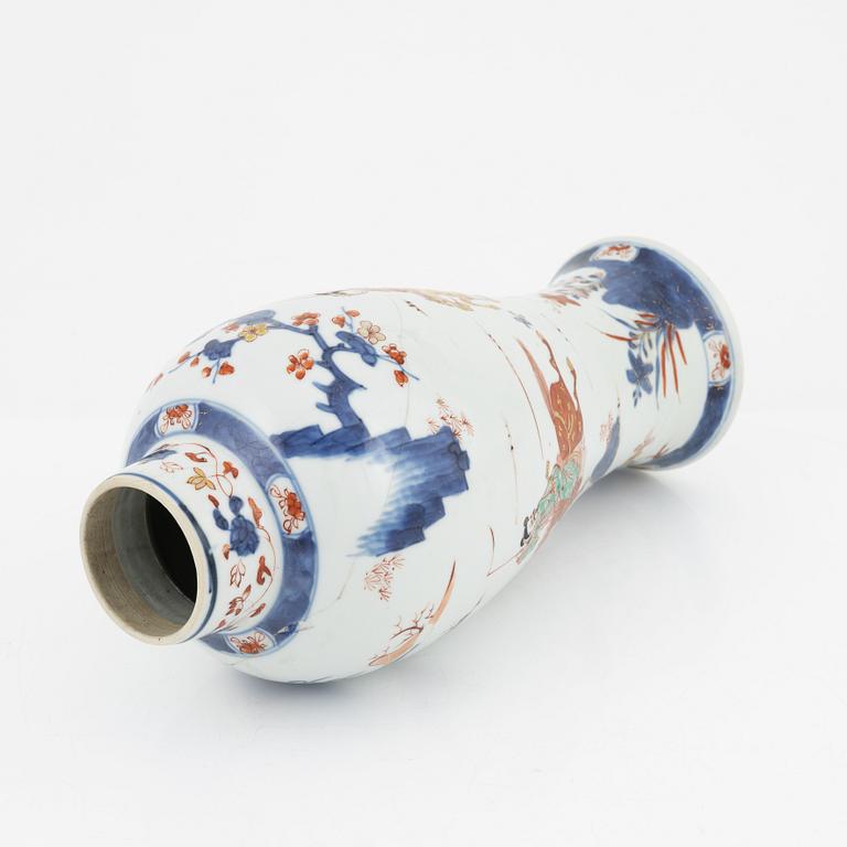 Vas, porslin. Kina, Qingdynastin, Kangxi (1662-1722).