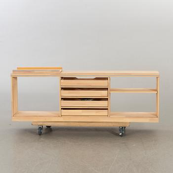 OLOF PIRA, BOKHYLLA SAMT SIDEBOARD, ur serien "Blå Rand".