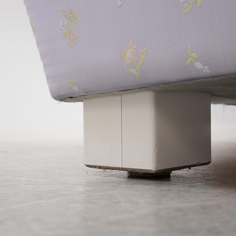 Björn Trägårdh, armchair, model 3665, Svenskt Tenn.