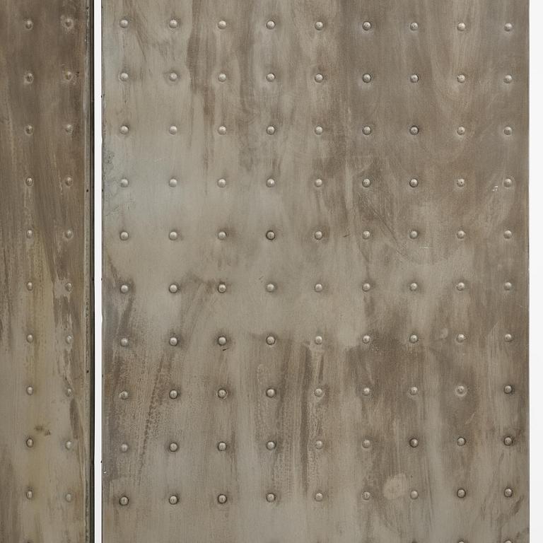 Mats Theselius, a "Rörligt objekt" room divider, Källemo, Värnamo post 1989.