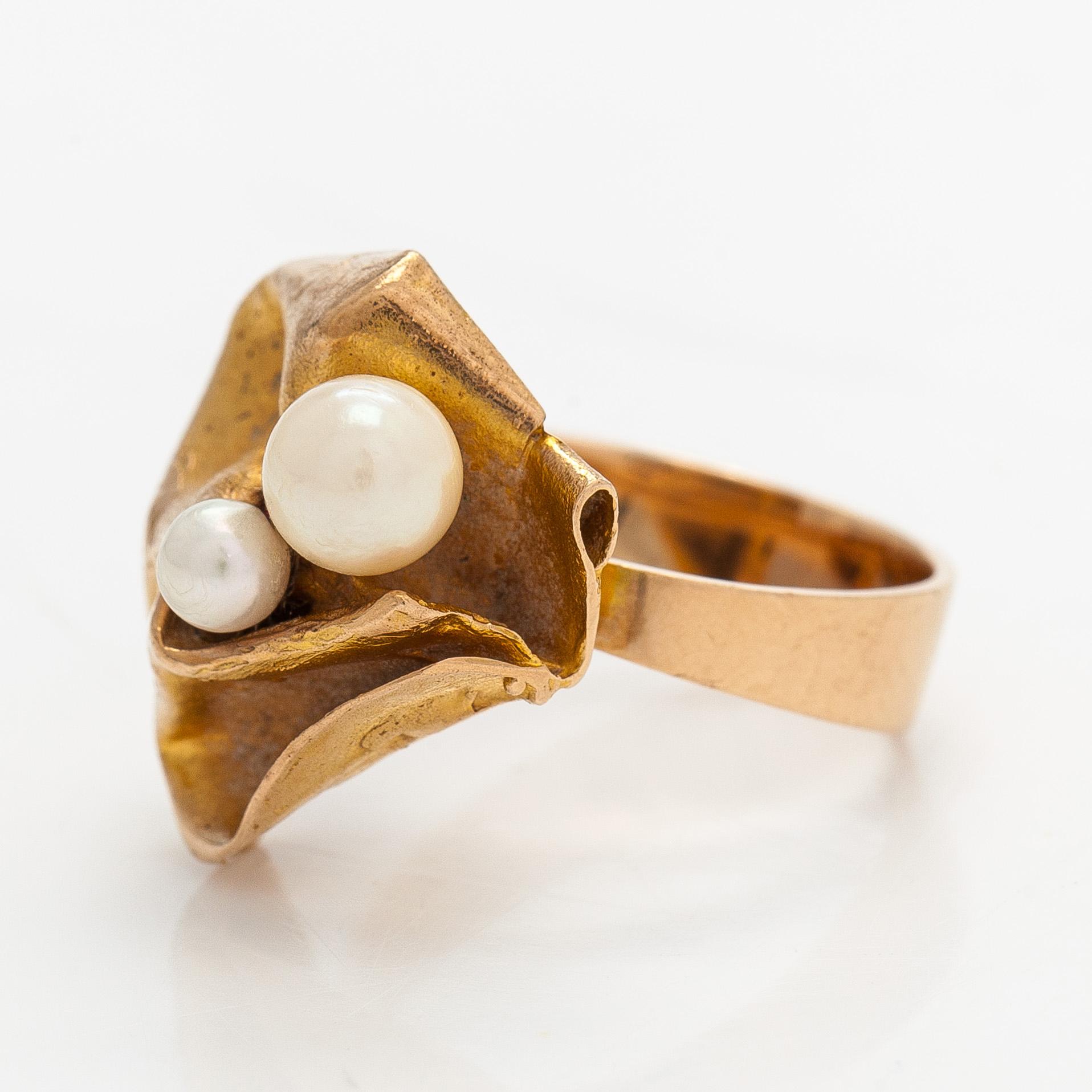 Björn Weckström, ring, "Broken Leaf", 14K gold.