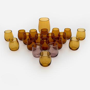 Gunnel Nyman, Ölglas, 1 st, modell "GN 41" och  snapsglas, 19 st, modell "GN 42", Nuutajärvi Notsjö 1949 - 1953.