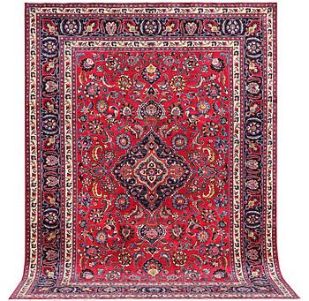 Matta, Meshed, ca. 335 x 251 cm.