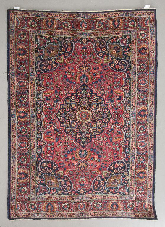 MATTA, old/semiantik, Sarouk möjligen, ca 193 x 146 cm.