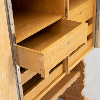 An oak cabinet, Swedish Modern, 1940's/50's.