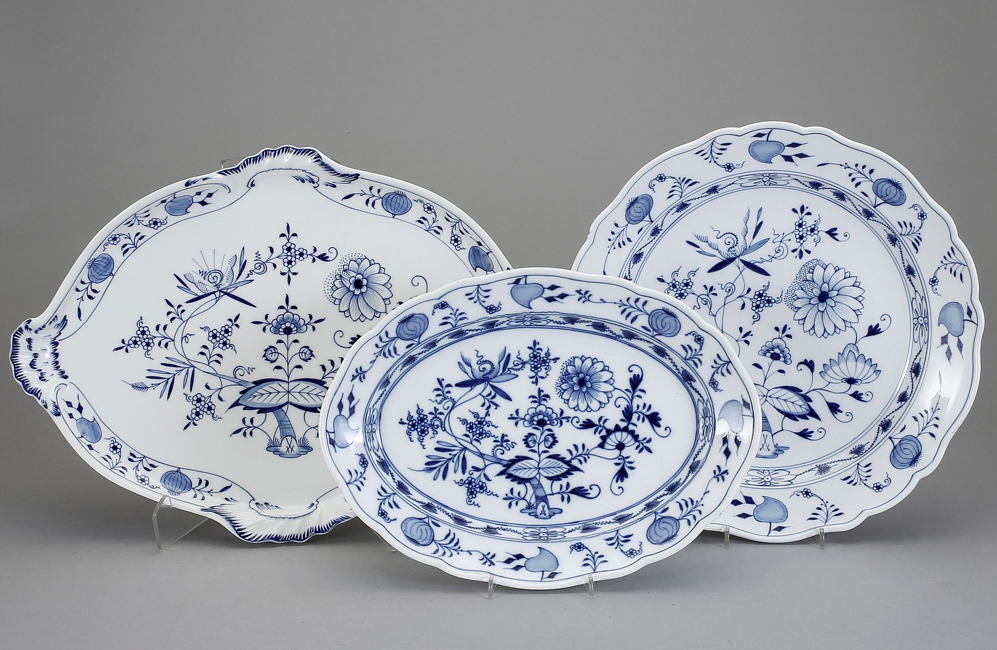 SERVISDELAR, 12 st, "Lökmönstret", Meissen, 1900-tal.