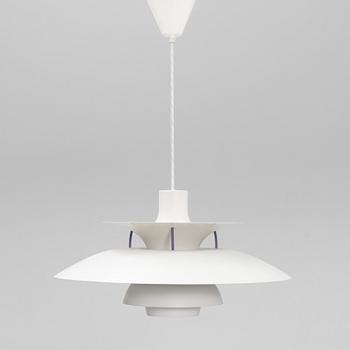 Poul Henningsen, taklampa "PH 5" Louis Poulsen, Danmark.