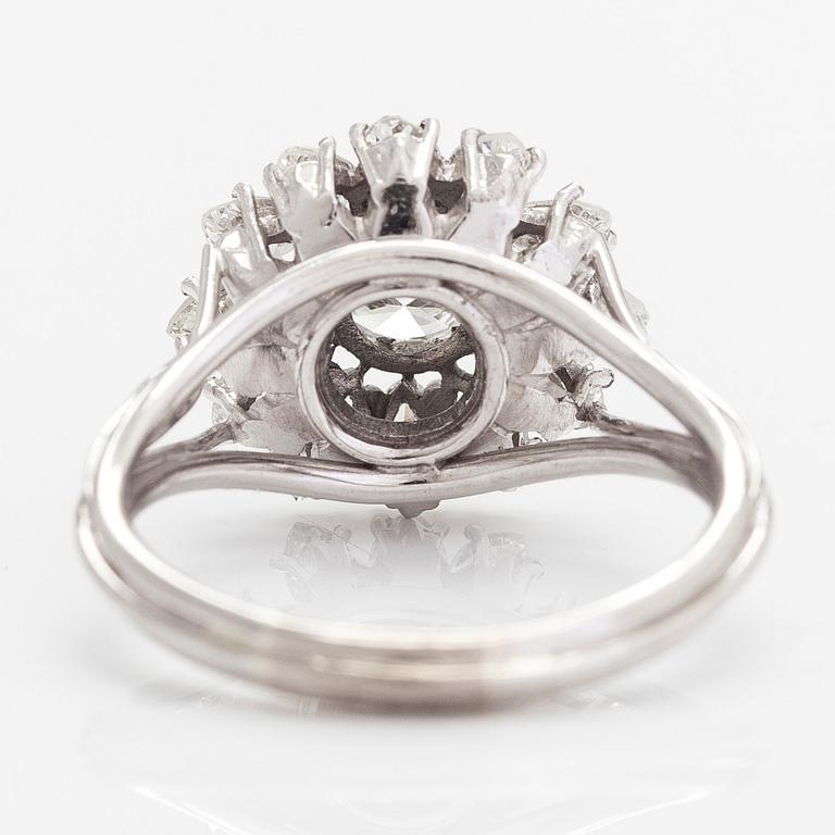 A platinum ring, with brilliant- and marquise cut diamonds totalling approximately 1.74 ct.