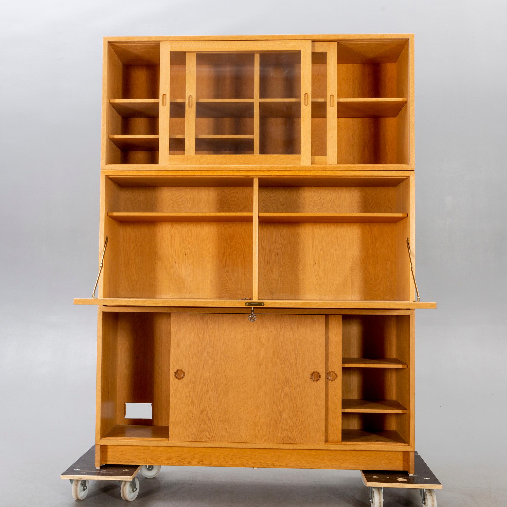 A Børge Mogensen Öresund oak cupboard.