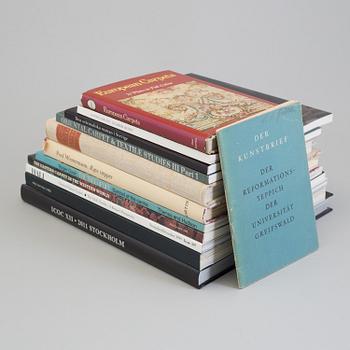 BOOKS AND BOOKLETS, 11 pieces, subject: Oriental carpets and related topics.