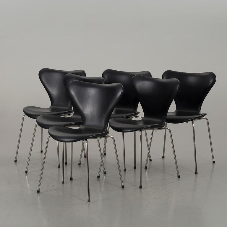 ARNE JACOBSEN, stolar 6 st, "Sjuan", Fritz Hansen.