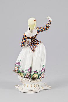 FIGURIN, porslin, efter Franz Anton Bustelli, Nymphenburg, tidigt 1900-tal.
