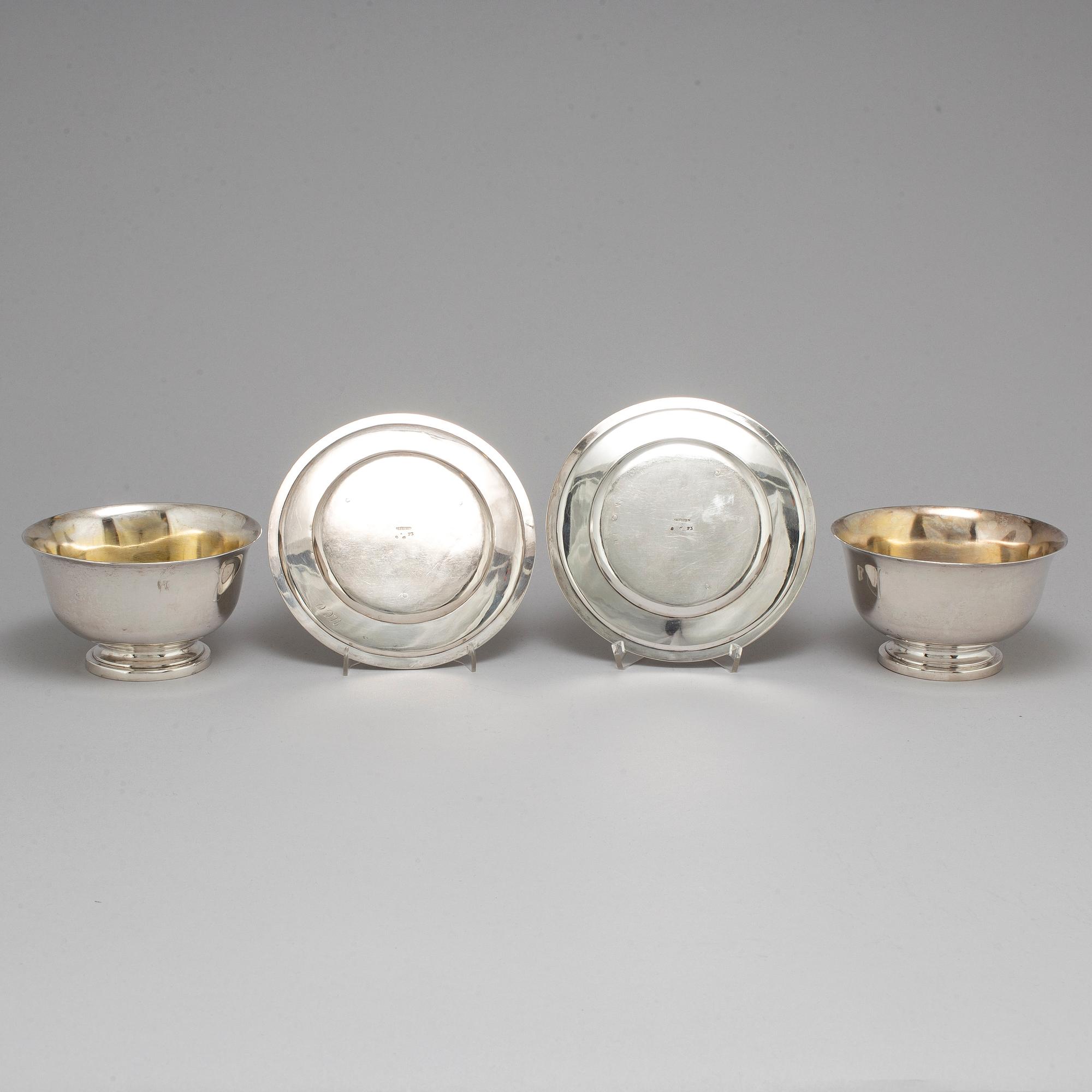 A pair of Swedish 19th century parcel-gilt silver sauce bowls, mark of JP Gronvall, Stockholm 1821.