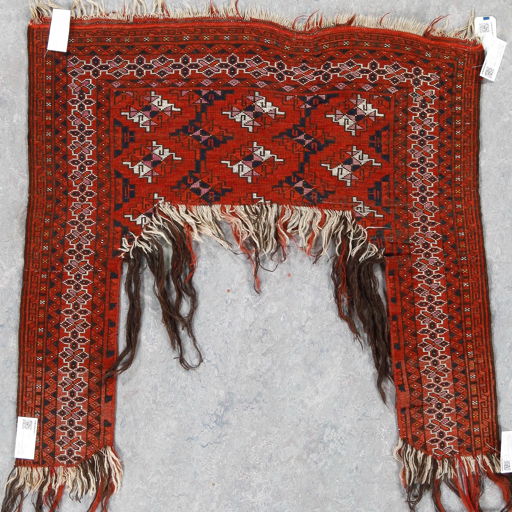 KAPUNUK, semiantik, Tekke Turkmen, ca 100x100 cm.