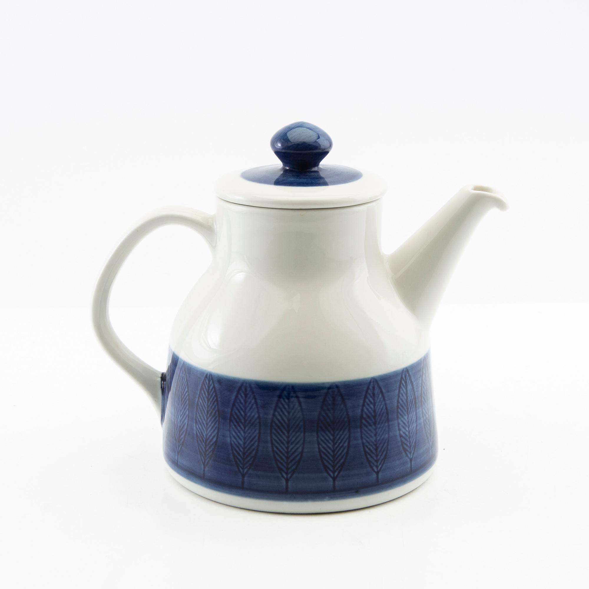 Hertha Bengtson, 31-piece "Koka blå" service, Rörstrand, late 20th century porcelain.