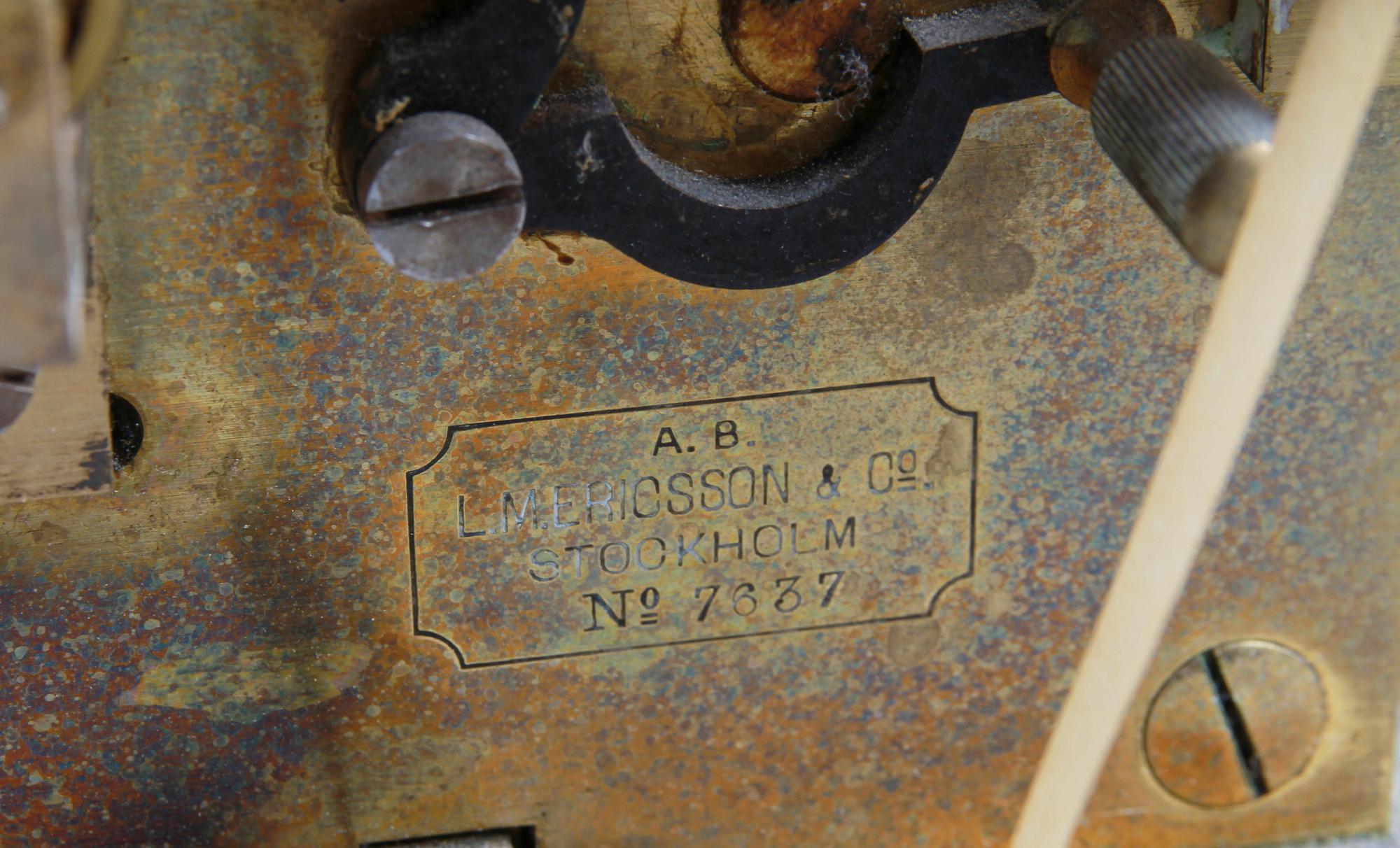 TELEGRAFMASKIN, ek och metall. LM Ericsson nr 7637. 1900-talets början.