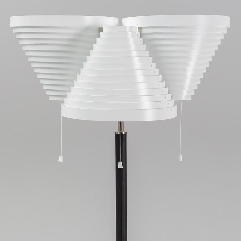 Alvar Aalto, golvlampa, modell A 809, Artek, formgiven 1959.